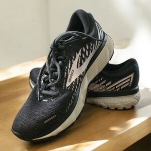 Brooks Women's Ghost 13 Athletic Shoes